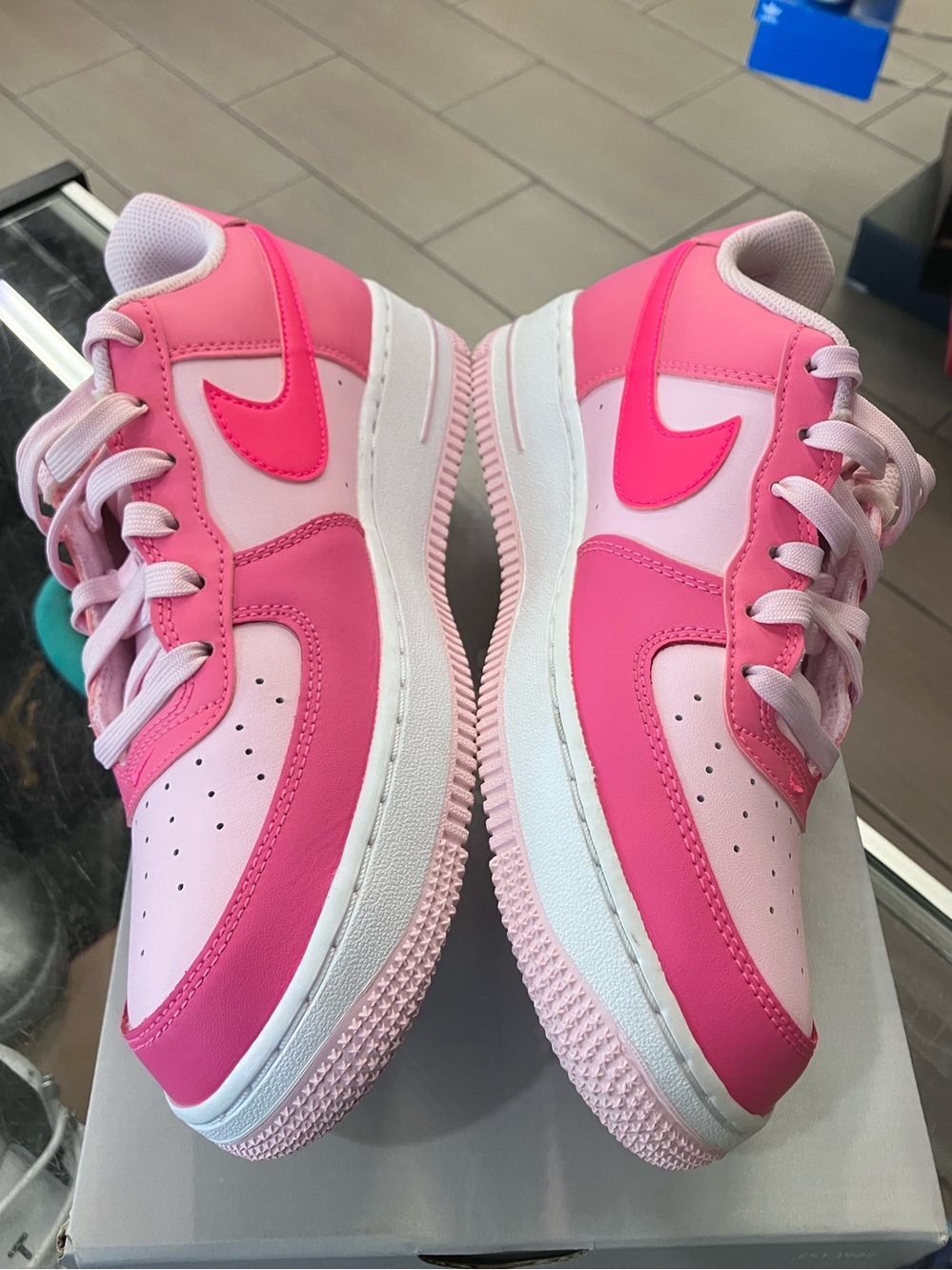 Women’s Nike Air Force 1 Low Pinksicle Pink Foam Size 8 - Picture 5 of 9
